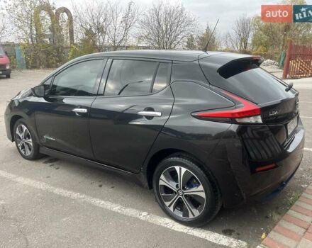 Черный Ниссан Лиф, объемом двигателя 0 л и пробегом 120 тыс. км за 11900 $, фото 14 на Automoto.ua