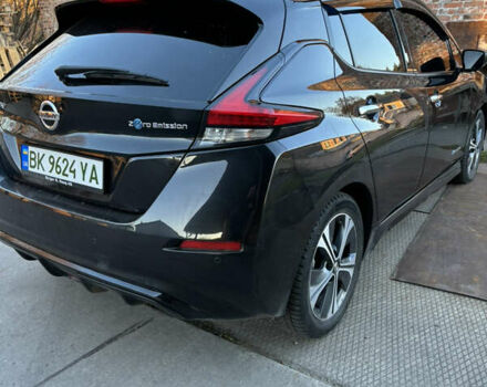 Черный Ниссан Лиф, объемом двигателя 0 л и пробегом 137 тыс. км за 11999 $, фото 10 на Automoto.ua