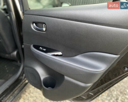 Черный Ниссан Лиф, объемом двигателя 0 л и пробегом 133 тыс. км за 12500 $, фото 44 на Automoto.ua