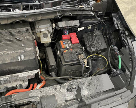 Черный Ниссан Лиф, объемом двигателя 0 л и пробегом 112 тыс. км за 11750 $, фото 13 на Automoto.ua