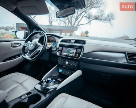 Черный Ниссан Лиф, объемом двигателя 0 л и пробегом 89 тыс. км за 13350 $, фото 29 на Automoto.ua