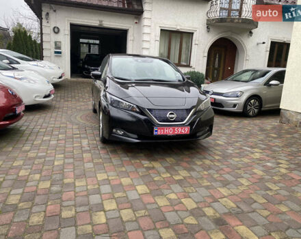 Черный Ниссан Лиф, объемом двигателя 0 л и пробегом 145 тыс. км за 12100 $, фото 5 на Automoto.ua