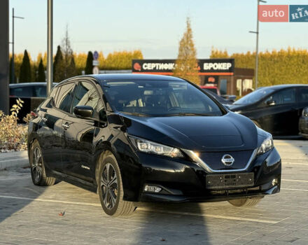 Черный Ниссан Лиф, объемом двигателя 0 л и пробегом 125 тыс. км за 11900 $, фото 2 на Automoto.ua