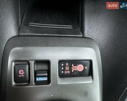 Черный Ниссан Лиф, объемом двигателя 0 л и пробегом 82 тыс. км за 11855 $, фото 15 на Automoto.ua