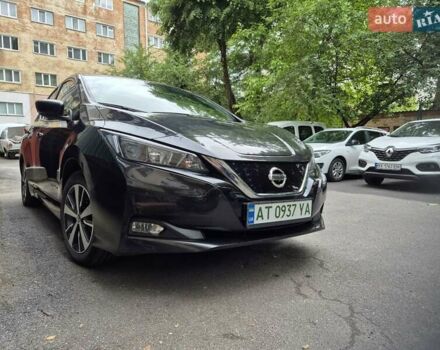 Черный Ниссан Лиф, объемом двигателя 0 л и пробегом 100 тыс. км за 12000 $, фото 4 на Automoto.ua