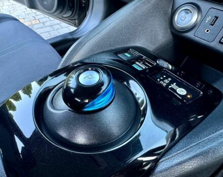 Черный Ниссан Лиф, объемом двигателя 0 л и пробегом 133 тыс. км за 11300 $, фото 18 на Automoto.ua