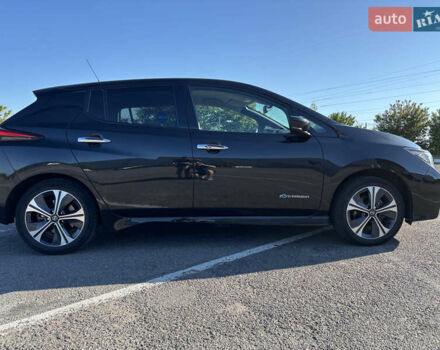 Черный Ниссан Лиф, объемом двигателя 0 л и пробегом 123 тыс. км за 12100 $, фото 4 на Automoto.ua