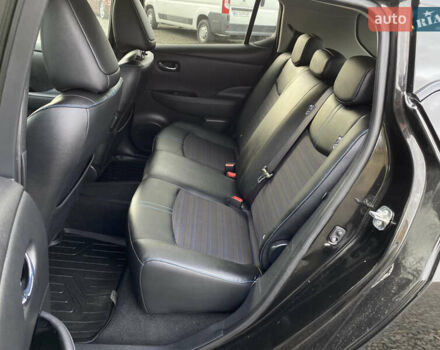 Черный Ниссан Лиф, объемом двигателя 0 л и пробегом 133 тыс. км за 12500 $, фото 39 на Automoto.ua