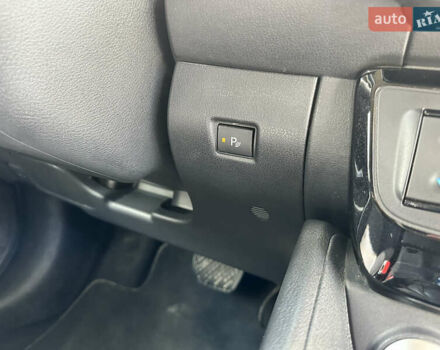 Черный Ниссан Лиф, объемом двигателя 0 л и пробегом 119 тыс. км за 13500 $, фото 27 на Automoto.ua