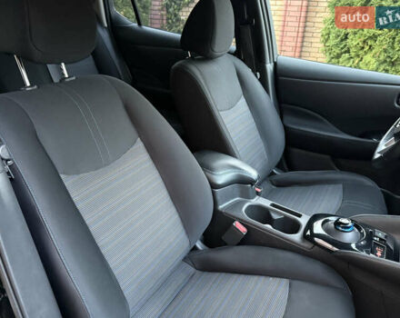 Черный Ниссан Лиф, объемом двигателя 0 л и пробегом 111 тыс. км за 11200 $, фото 28 на Automoto.ua