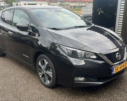 Черный Ниссан Лиф, объемом двигателя 0 л и пробегом 143 тыс. км за 10999 $, фото 6 на Automoto.ua