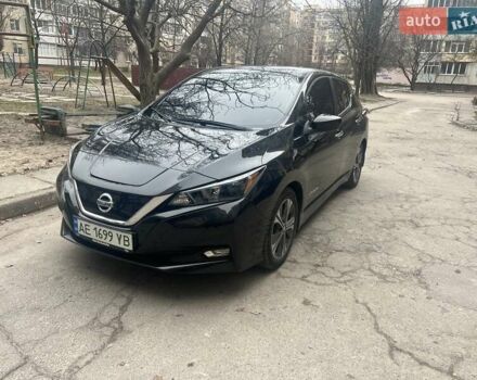 Черный Ниссан Лиф, объемом двигателя 0 л и пробегом 32 тыс. км за 18200 $, фото 7 на Automoto.ua
