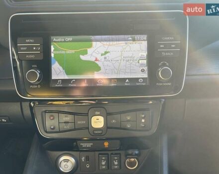 Черный Ниссан Лиф, объемом двигателя 0 л и пробегом 114 тыс. км за 12800 $, фото 15 на Automoto.ua