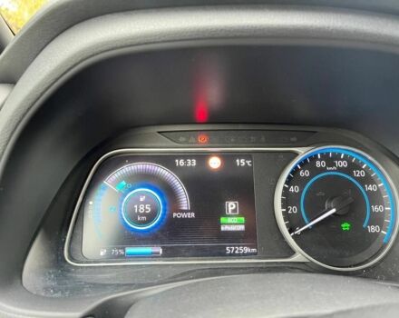 Черный Ниссан Лиф, объемом двигателя 0 л и пробегом 57 тыс. км за 14500 $, фото 12 на Automoto.ua