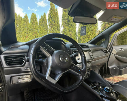 Черный Ниссан Лиф, объемом двигателя 0 л и пробегом 145 тыс. км за 11999 $, фото 27 на Automoto.ua