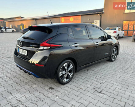 Чорний Ніссан Ліф, об'ємом двигуна 0 л та пробігом 90 тис. км за 11950 $, фото 4 на Automoto.ua