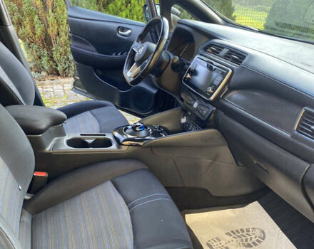 Черный Ниссан Лиф, объемом двигателя 0 л и пробегом 97 тыс. км за 13499 $, фото 8 на Automoto.ua