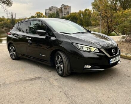 Черный Ниссан Лиф, объемом двигателя 0 л и пробегом 57 тыс. км за 14500 $, фото 5 на Automoto.ua
