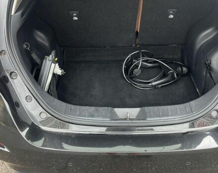 Черный Ниссан Лиф, объемом двигателя 0 л и пробегом 143 тыс. км за 10999 $, фото 5 на Automoto.ua