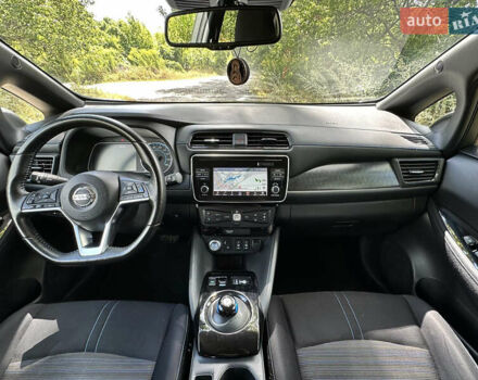 Черный Ниссан Лиф, объемом двигателя 0 л и пробегом 119 тыс. км за 13500 $, фото 23 на Automoto.ua