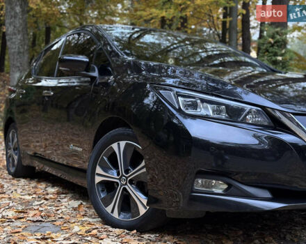 Черный Ниссан Лиф, объемом двигателя 0 л и пробегом 128 тыс. км за 12500 $, фото 3 на Automoto.ua