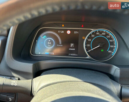 Чорний Ніссан Ліф, об'ємом двигуна 0 л та пробігом 213 тис. км за 10500 $, фото 12 на Automoto.ua