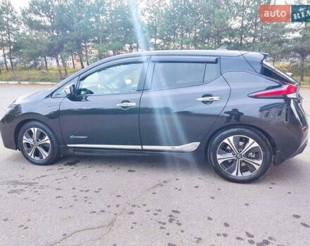 Чорний Ніссан Ліф, об'ємом двигуна 0 л та пробігом 155 тис. км за 12500 $, фото 10 на Automoto.ua