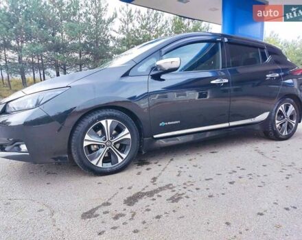 Чорний Ніссан Ліф, об'ємом двигуна 0 л та пробігом 155 тис. км за 12500 $, фото 5 на Automoto.ua