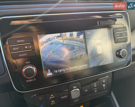 Черный Ниссан Лиф, объемом двигателя 0 л и пробегом 125 тыс. км за 11900 $, фото 11 на Automoto.ua