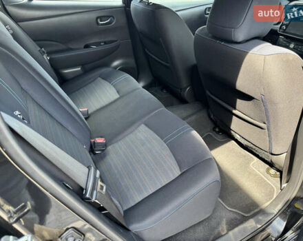 Чорний Ніссан Ліф, об'ємом двигуна 0 л та пробігом 95 тис. км за 13500 $, фото 8 на Automoto.ua