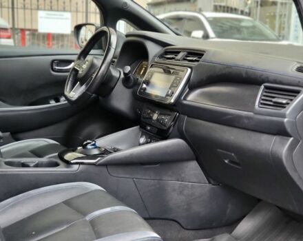 Черный Ниссан Лиф, объемом двигателя 0 л и пробегом 87 тыс. км за 12900 $, фото 9 на Automoto.ua