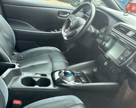 Чорний Ніссан Ліф, об'ємом двигуна 0 л та пробігом 108 тис. км за 12499 $, фото 3 на Automoto.ua