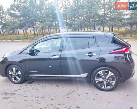 Чорний Ніссан Ліф, об'ємом двигуна 0 л та пробігом 155 тис. км за 12500 $, фото 11 на Automoto.ua