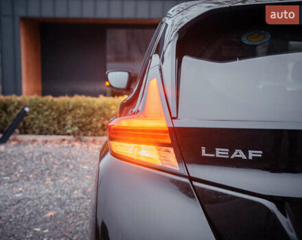 Черный Ниссан Лиф, объемом двигателя 0 л и пробегом 89 тыс. км за 13350 $, фото 13 на Automoto.ua