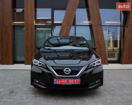 Черный Ниссан Лиф, объемом двигателя 0 л и пробегом 137 тыс. км за 12500 $, фото 1 на Automoto.ua