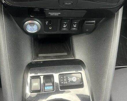 Черный Ниссан Лиф, объемом двигателя 0 л и пробегом 120 тыс. км за 11900 $, фото 25 на Automoto.ua