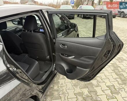 Черный Ниссан Лиф, объемом двигателя 0 л и пробегом 160 тыс. км за 11500 $, фото 29 на Automoto.ua