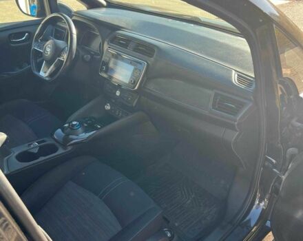 Черный Ниссан Лиф, объемом двигателя 0 л и пробегом 108 тыс. км за 12000 $, фото 9 на Automoto.ua