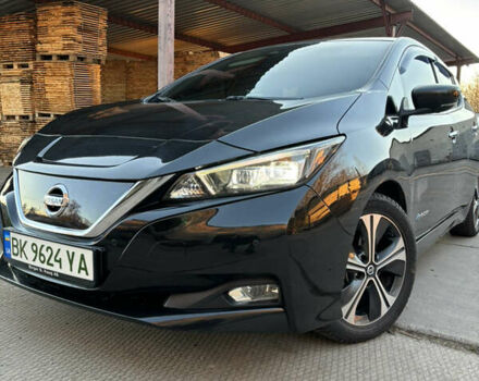 Черный Ниссан Лиф, объемом двигателя 0 л и пробегом 137 тыс. км за 11999 $, фото 6 на Automoto.ua