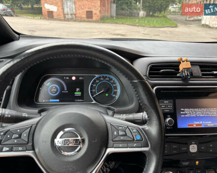 Черный Ниссан Лиф, объемом двигателя 0 л и пробегом 123 тыс. км за 12100 $, фото 14 на Automoto.ua