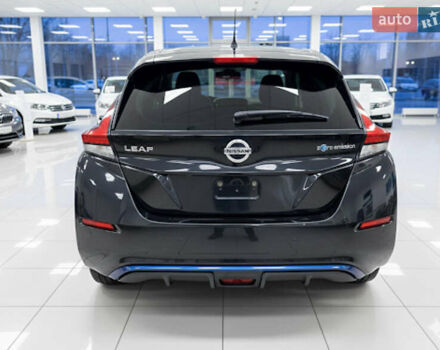 Чорний Ніссан Ліф, об'ємом двигуна 0 л та пробігом 130 тис. км за 12900 $, фото 13 на Automoto.ua