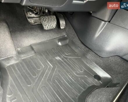 Черный Ниссан Лиф, объемом двигателя 0 л и пробегом 120 тыс. км за 11900 $, фото 21 на Automoto.ua