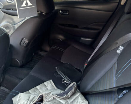 Черный Ниссан Лиф, объемом двигателя 0 л и пробегом 137 тыс. км за 11999 $, фото 15 на Automoto.ua