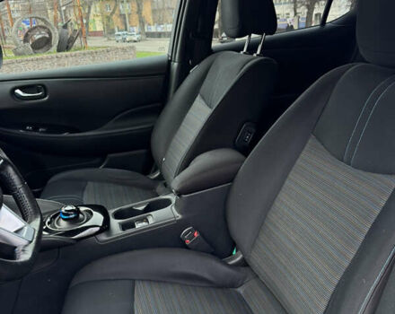 Чорний Ніссан Ліф, об'ємом двигуна 0 л та пробігом 164 тис. км за 11600 $, фото 15 на Automoto.ua