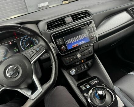 Чорний Ніссан Ліф, об'ємом двигуна 0 л та пробігом 108 тис. км за 12499 $, фото 3 на Automoto.ua