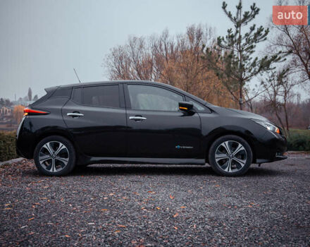 Черный Ниссан Лиф, объемом двигателя 0 л и пробегом 89 тыс. км за 13350 $, фото 6 на Automoto.ua