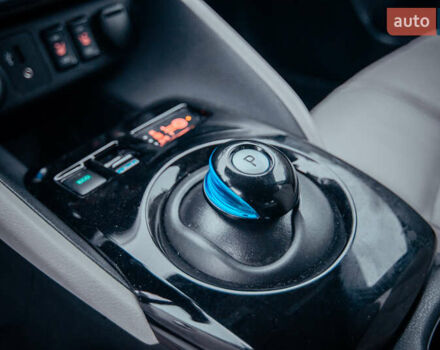 Черный Ниссан Лиф, объемом двигателя 0 л и пробегом 89 тыс. км за 13350 $, фото 24 на Automoto.ua