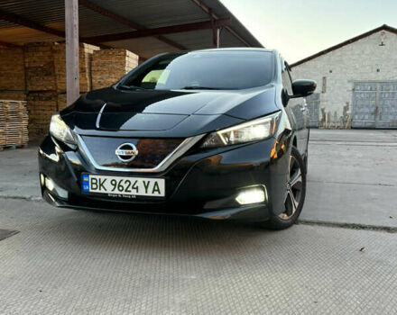 Черный Ниссан Лиф, объемом двигателя 0 л и пробегом 137 тыс. км за 11999 $, фото 3 на Automoto.ua