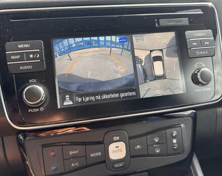 Чорний Ніссан Ліф, об'ємом двигуна 0 л та пробігом 111 тис. км за 12850 $, фото 26 на Automoto.ua