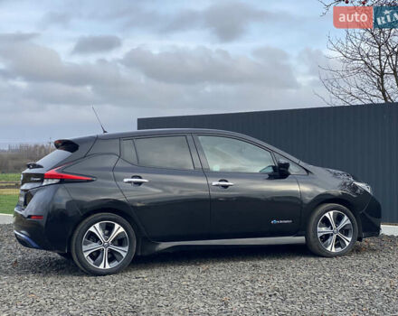 Черный Ниссан Лиф, объемом двигателя 0 л и пробегом 133 тыс. км за 12500 $, фото 50 на Automoto.ua